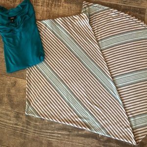 Max Studio striped maxi dress. EUC